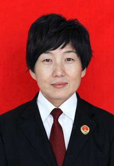 何丽艳.JPG
